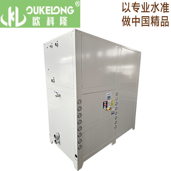 40匹水冷箱式冷水機(jī)（8機(jī)頭）